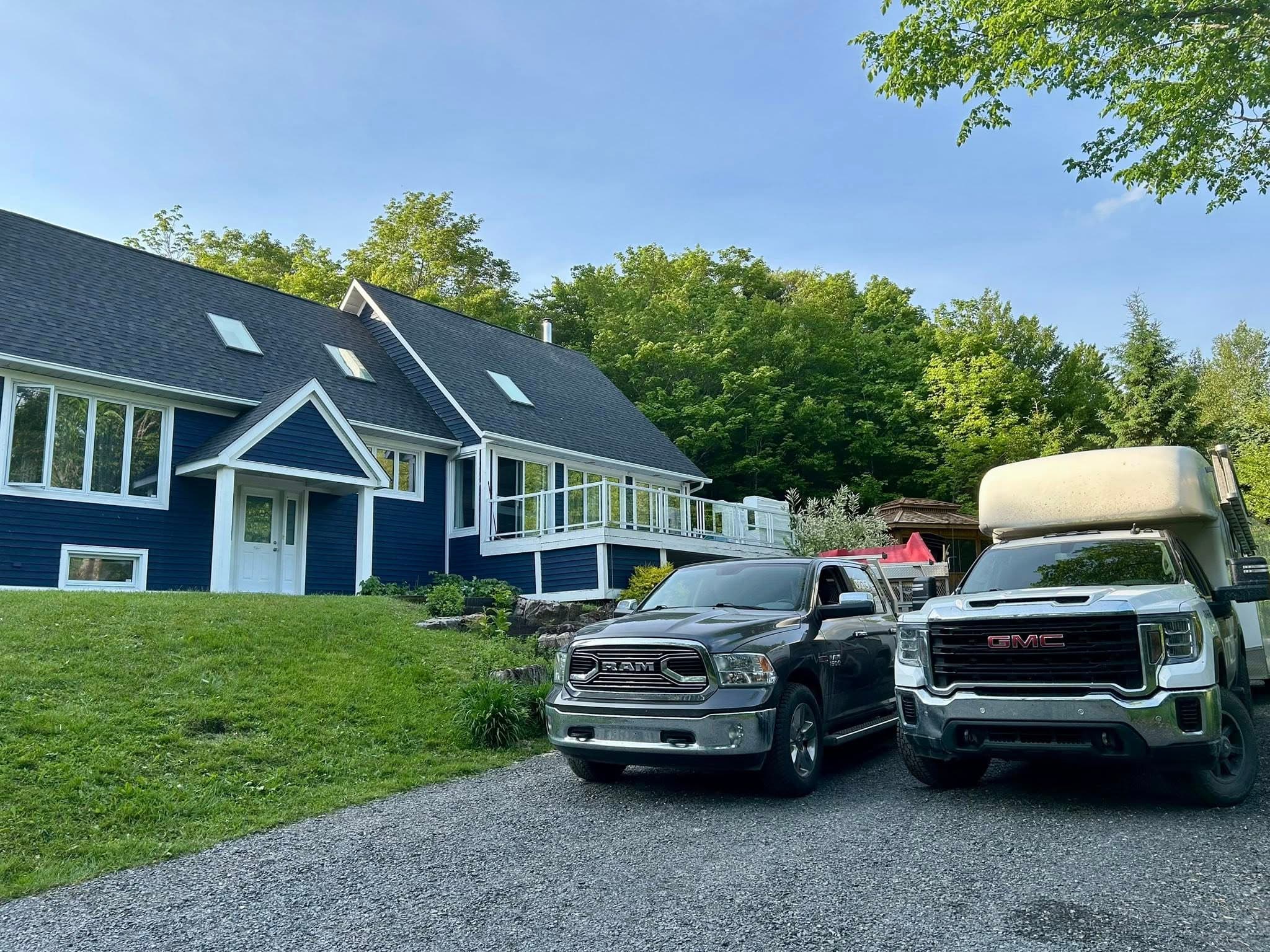 Camions Toitures VNC — équipe en déplacement sur chantier